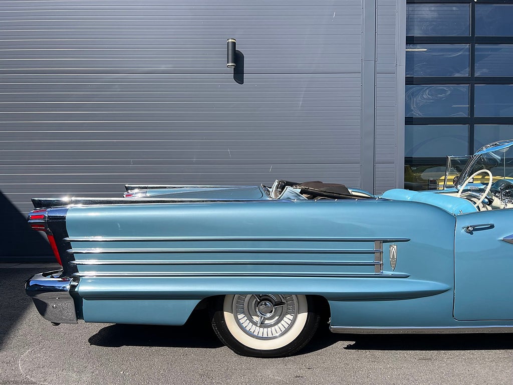 Oldsmobile Ninety-Eight Convertible Coupé 6.1 V8 Hydra-Matic, 4-trinn, 309hk, 1958