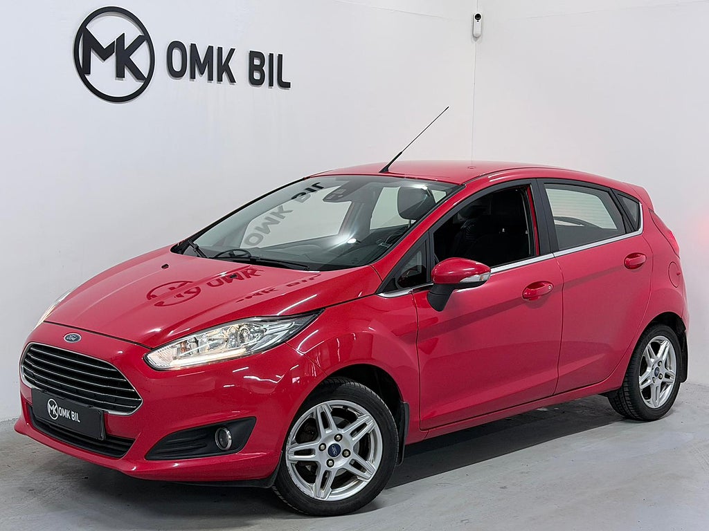 Ford Fiesta 5-dörrar 1.0 Titanium / Ny Servad