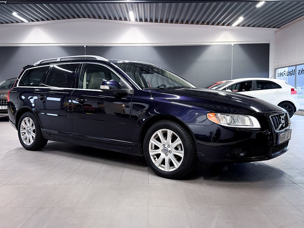 Volvo V70 T5 Powershift Summum Nyserv BLIS Keyless Skinn