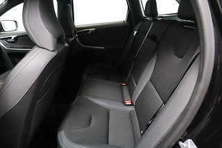 SUV Volvo XC60 19 av 20