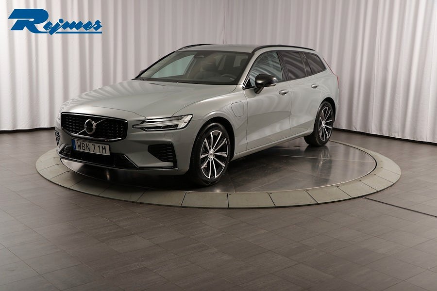 Volvo V60 T6 Plus Dark Edition