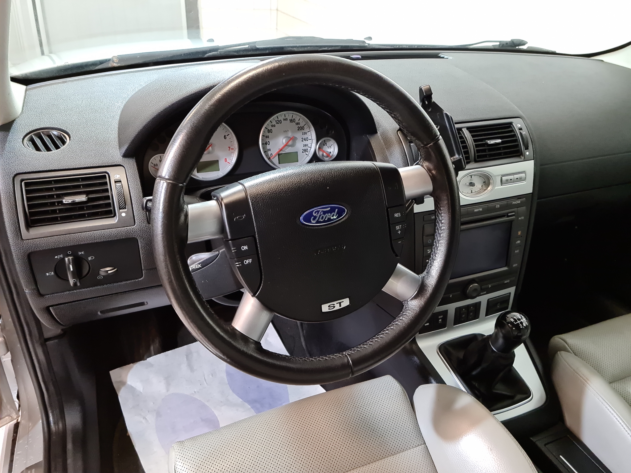 Ford Mondeo 2004, bild 7/45