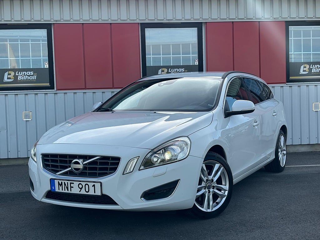 Volvo V60 D4 Momentum Business Edition Pro Ny Servad/Ny Besiktad