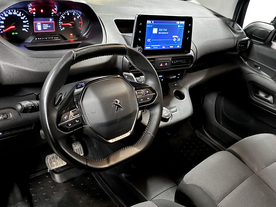 Bild på Peugeot Partner PRO+ L1 BHDi 130 Aut - WEBASTO, DRAG, BACKKAMERA