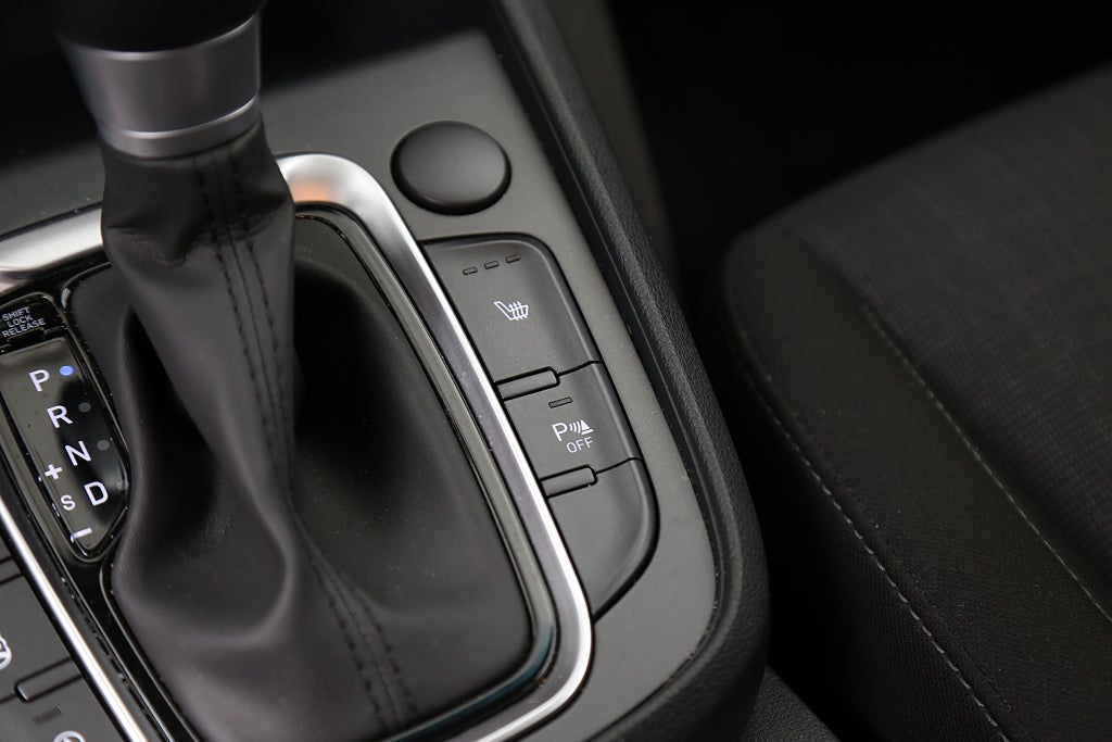 Hyundai Kona 1,0 T-GDI 120hk Essential Aut Kamera Motorv Drag 2023