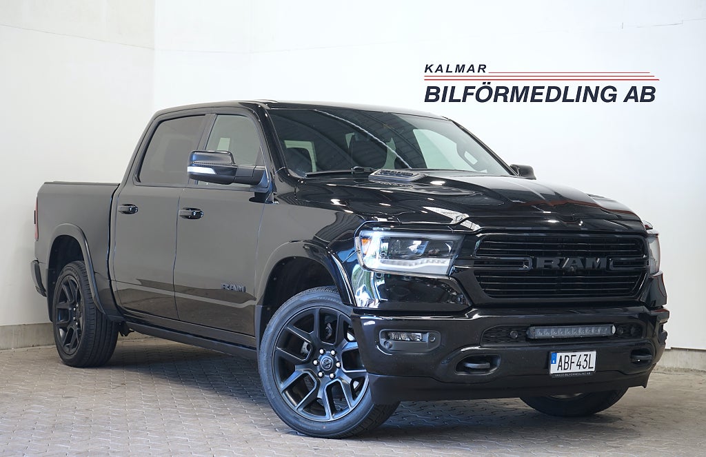 RAM 1500 5.7 V8 HEMI 4x4 Laramie NIGHT 395hk