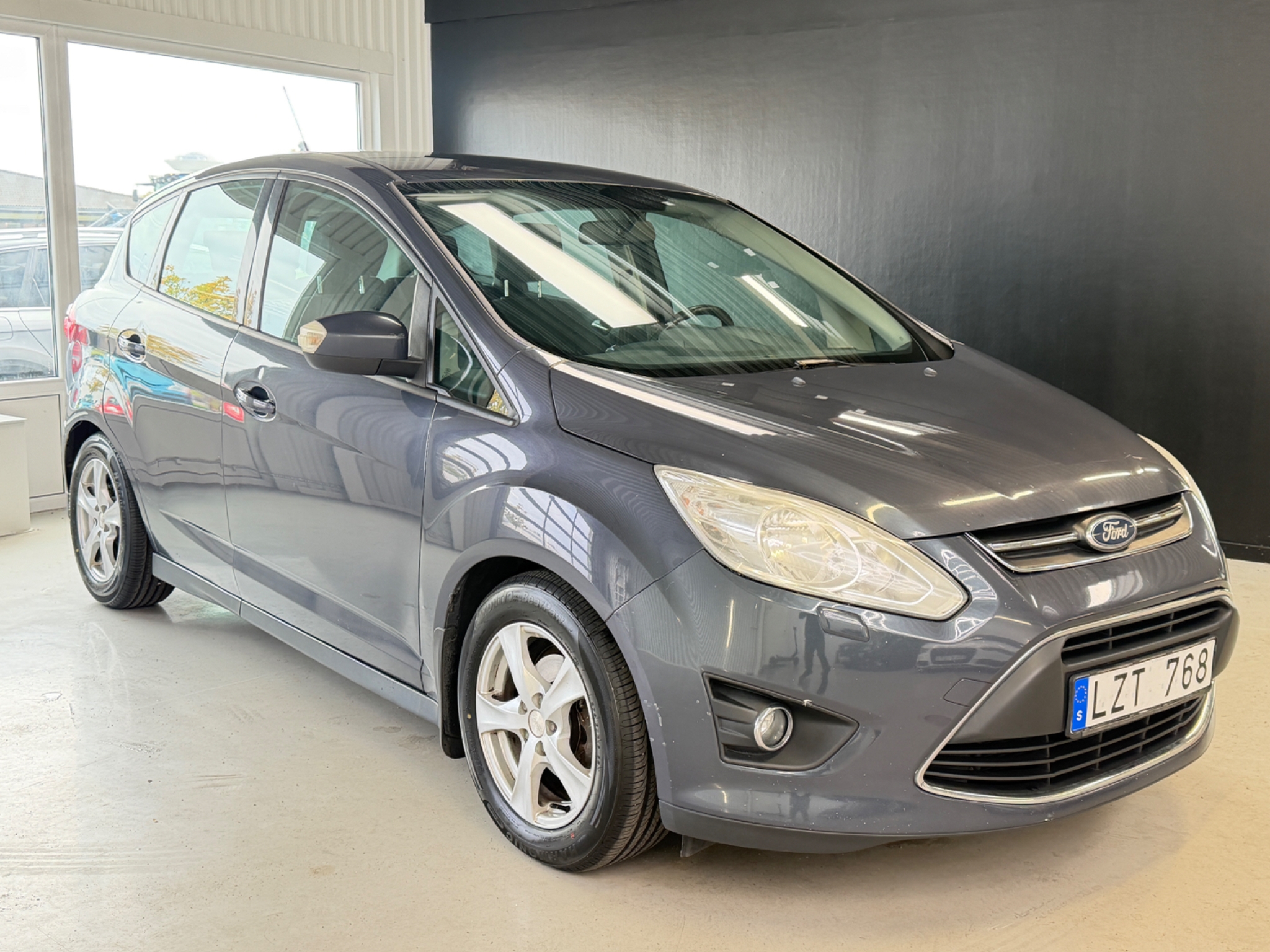 Ford C-MAX 1.6 TDCi Trend 2012, bild 3/10