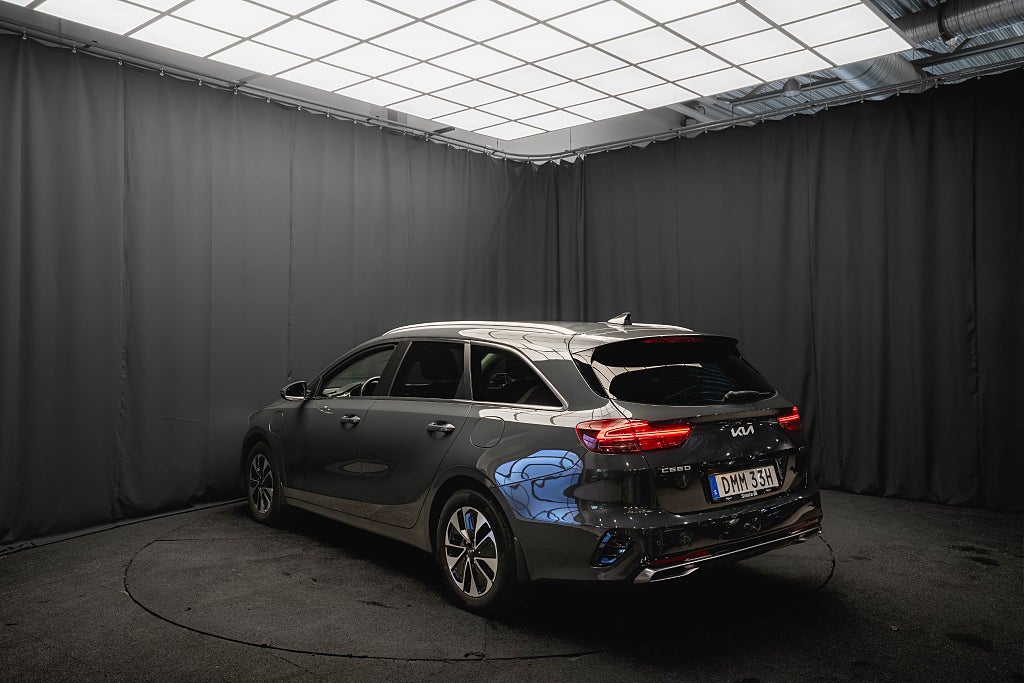 Kia Ceed SW Plug-in Hybrid Advance Navi MOMS LEASBAR 1 ÄGARE