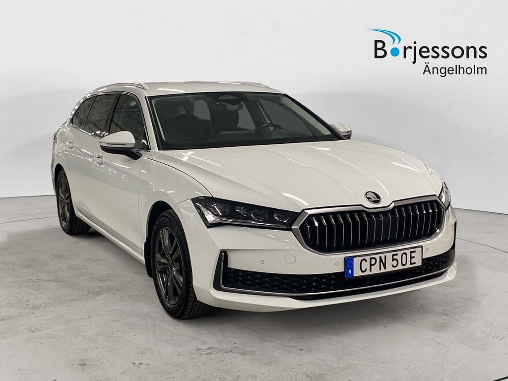 Skoda Superb Kombi 1,5 TSI m-HEV 150 HK DSG Drag Värm