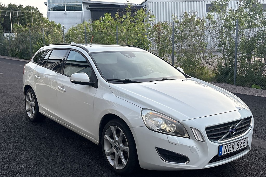 Volvo V60 D2 Powershift Momentum Euro 5