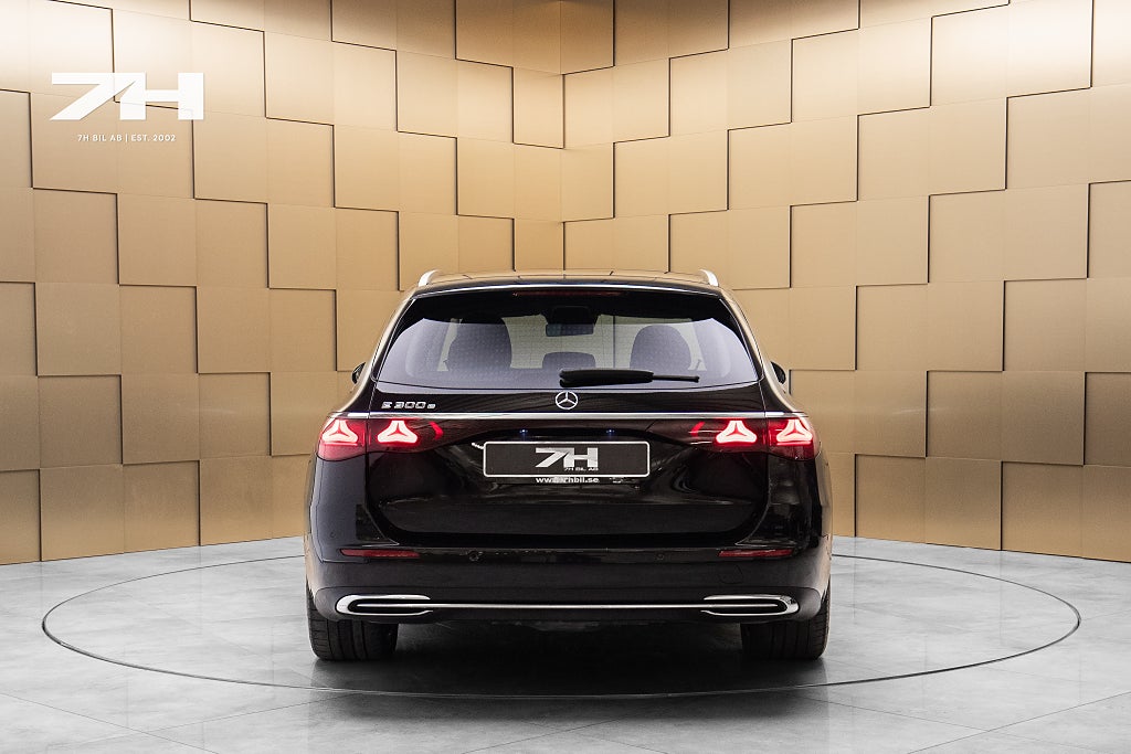 Mercedes-Benz E 300 T e Avantgarde / Backkamera / Plug-in Hybrid /