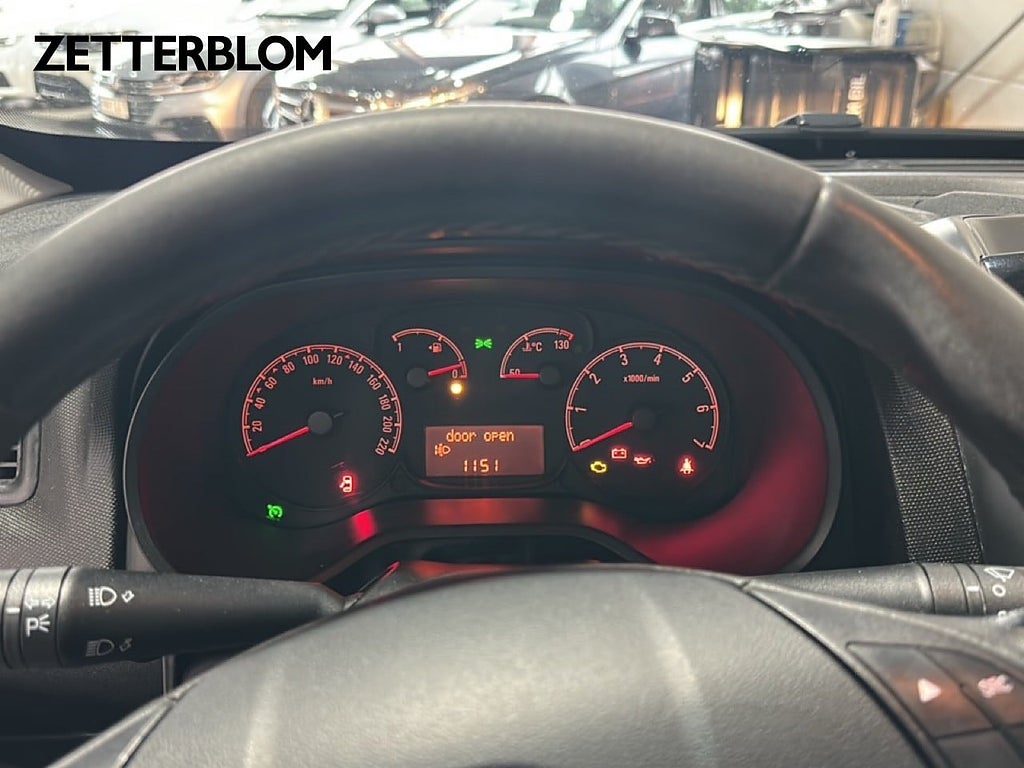 Transportbil - Skåp Opel Combo 11 av 16