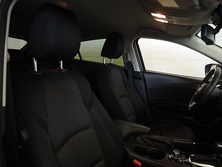 Halvkombi Mazda 3 10 av 20