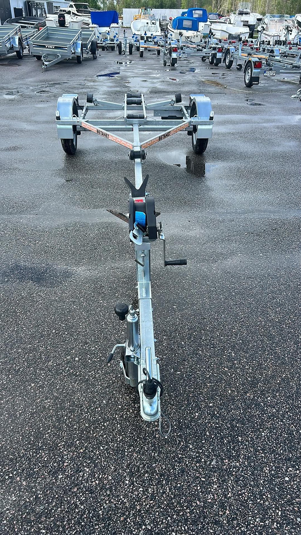 GAR Tiki / Betanet Shark 750 80 km/h båttrailer 
