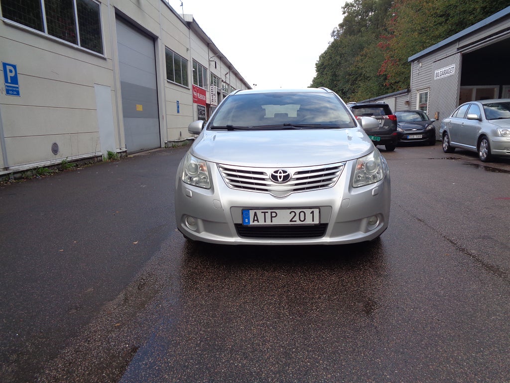 Toyota Avensis Kombi 1.8 Valvematic Business Euro 4