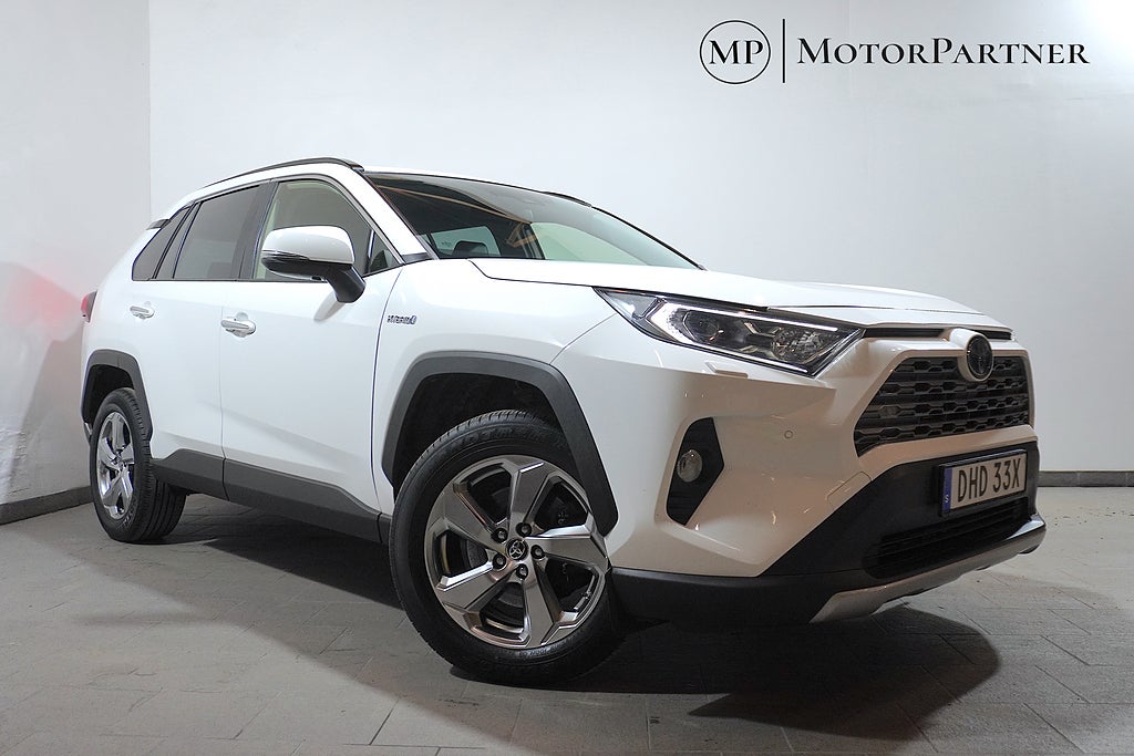 Toyota RAV4 Hybrid AWD Executive Skinn Navi MOMS 3.95% 