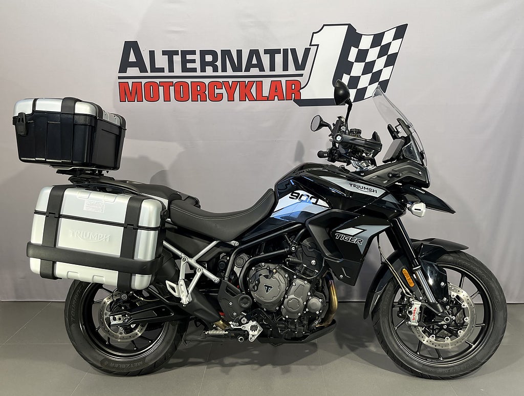 Triumph 900 GT Pro
