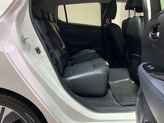 Halvkombi Nissan Leaf 6 av 24