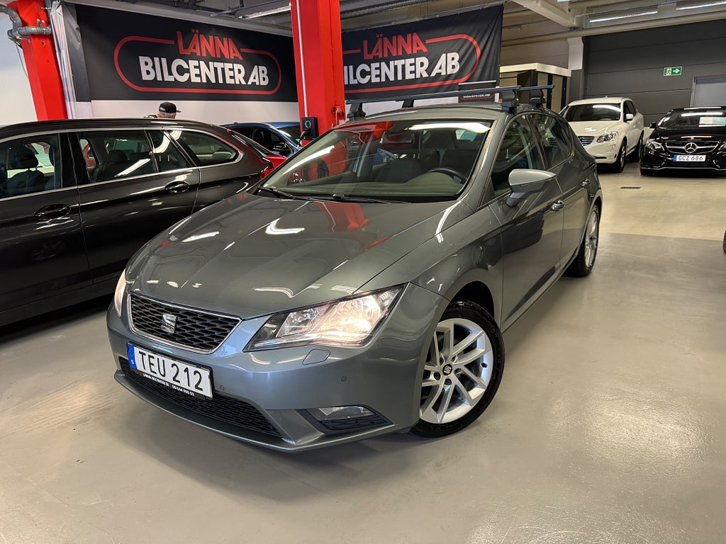 Seat Leon 1.2 TSI Style PDC Bluetooth Nybesiktad SoV Låg års