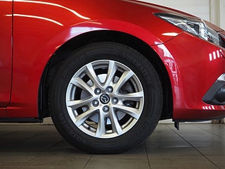 Halvkombi Mazda 3 8 av 22
