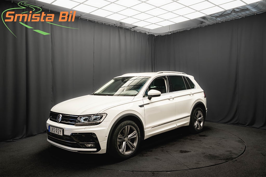 Volkswagen Tiguan TSI 4Motion R-Line B-VÄRMARE KAMERA CARPLAY 1-ÄGARE