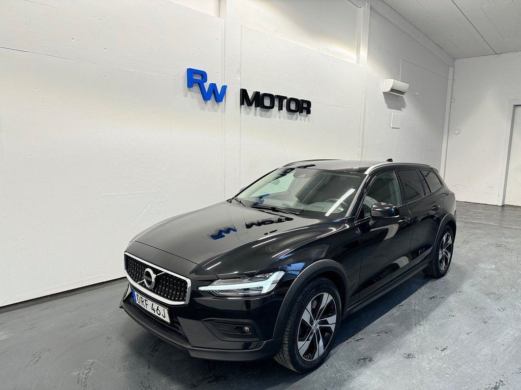 Volvo V60 Cross Country D4 AWD 190hk Momentum VOC D-värmare 