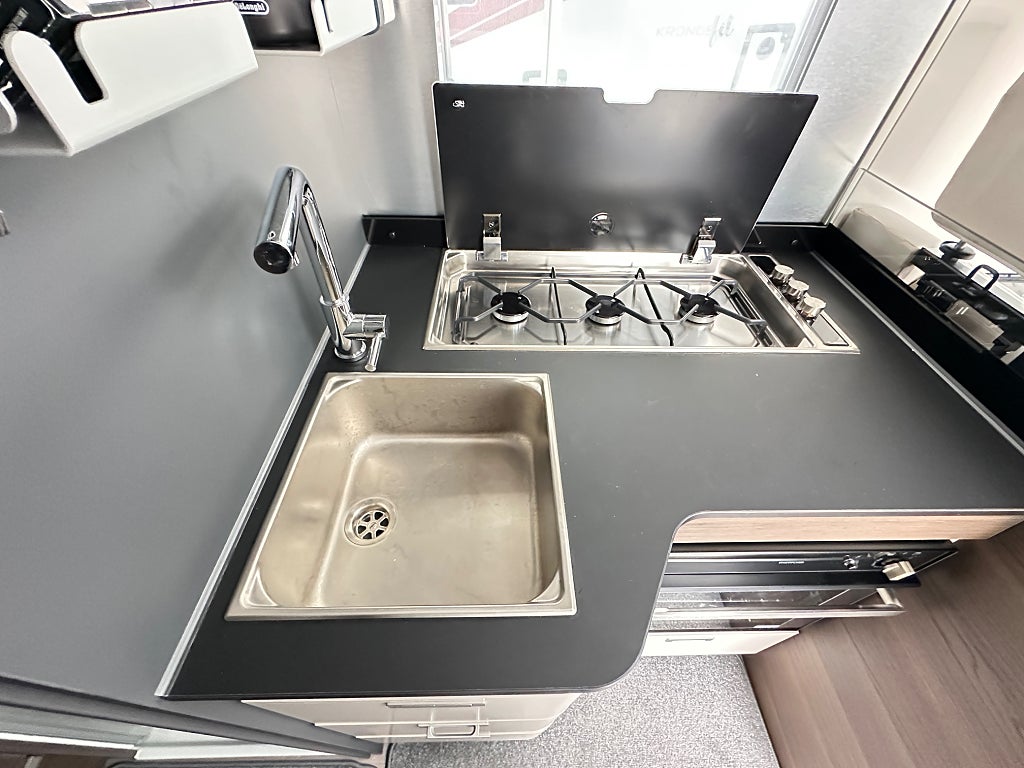 Adria 670SL MB Coral Supreme  9G-Tronic Automat 170Hk 275 Mil thumbnail