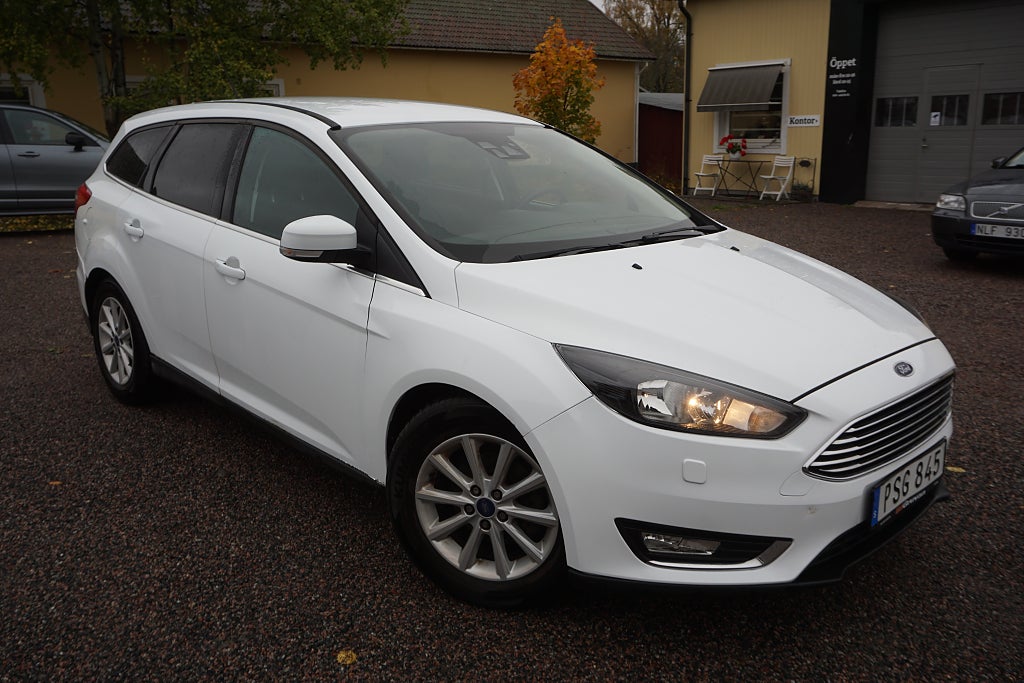 Ford Focus Kombi 1.5 TDCi Titanium AUT / Ny kamrem
