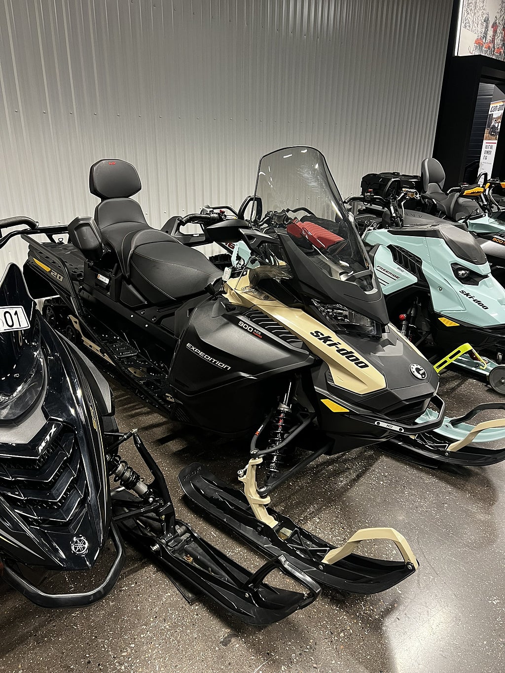 Ski-Doo Expedition LE 900 ACE Turbo