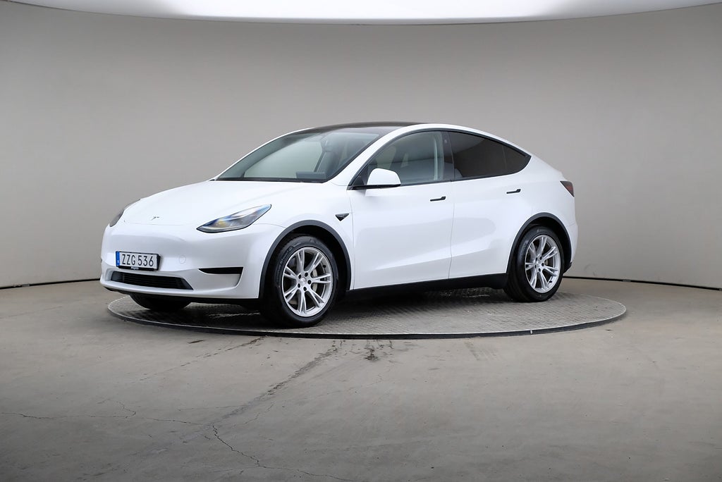 Tesla Model Y Standard Range 299hk Drag