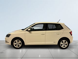 Skoda Fabia 1.0 TSI Style Mvärm P-sen Farthållare S&V-däck Nyservad – bild 4