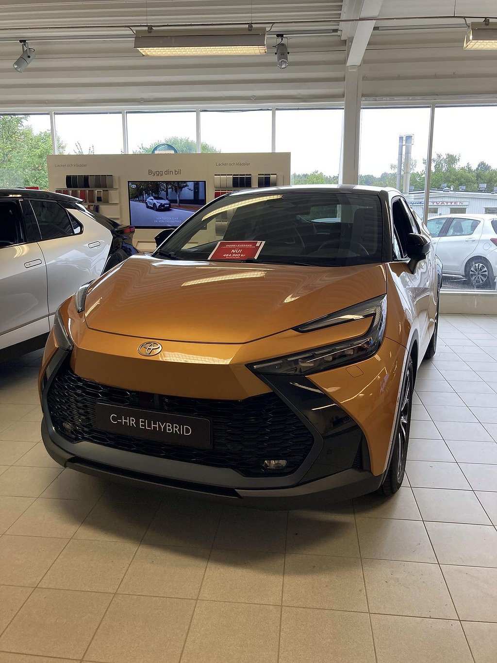 Toyota C-HR Hybrid AWD-i 2,0 EXECUT PREM ED - BiliaDays24