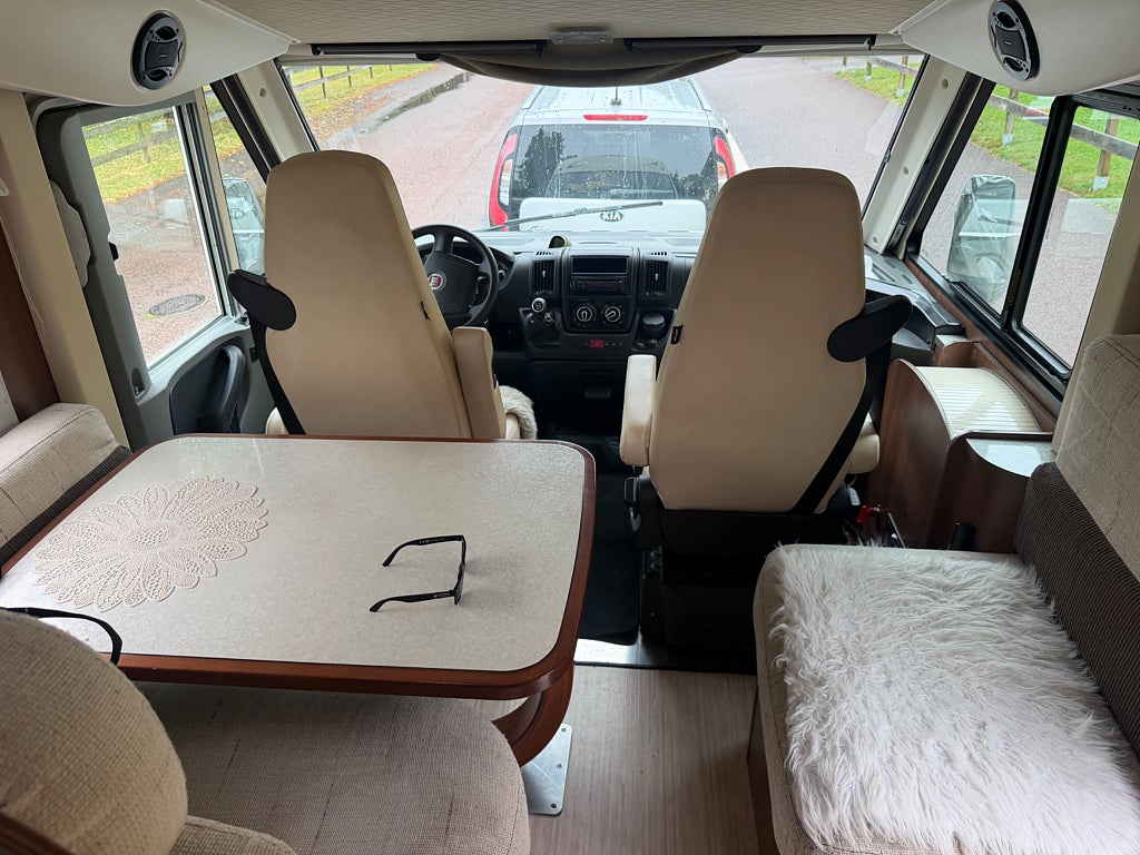 McLouis Campervan 873G
