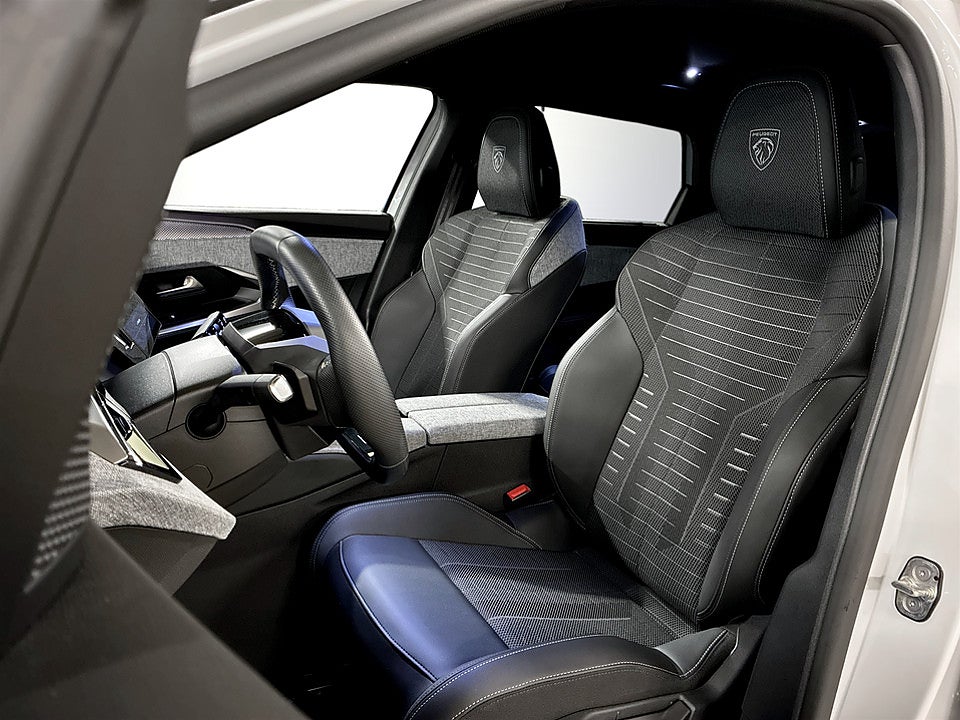 Bild på Peugeot 5008 GT Hybrid 145hk Aut 7-SITS B-KAMERA CARPLAY