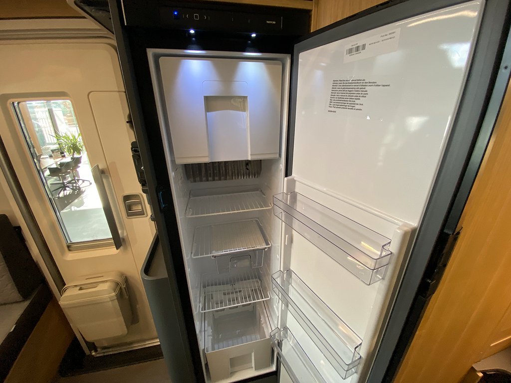 Adria Matrix Axess 670 SL / Taksäng / B-kort / Automat 140hk - Adria