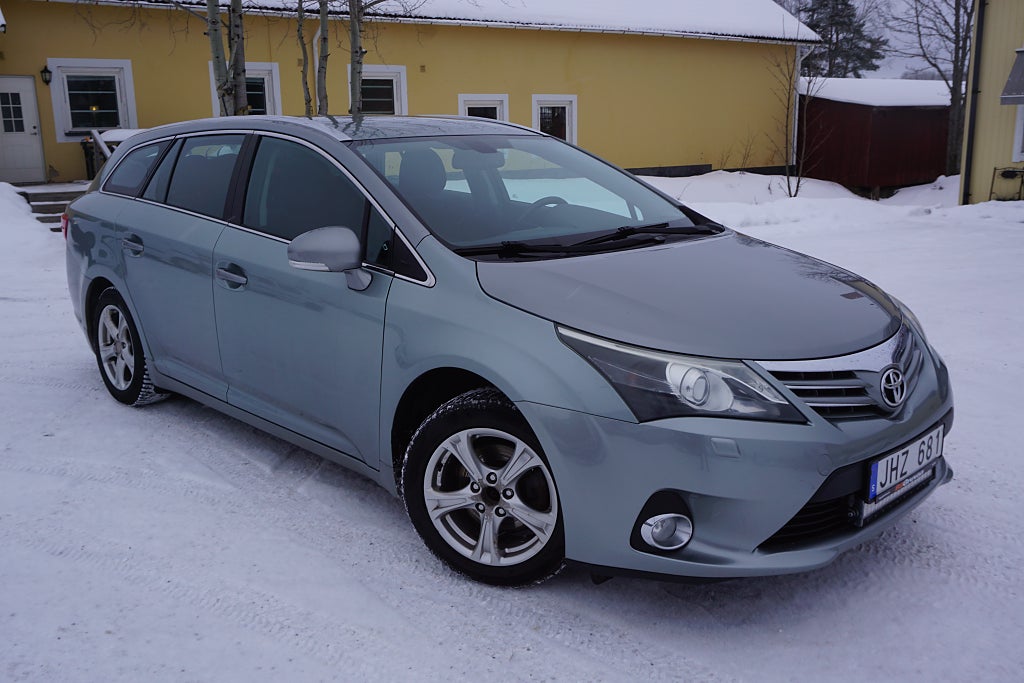 Toyota Avensis 1.8 Valvematic Business B-kamera/M-värmare/Drag