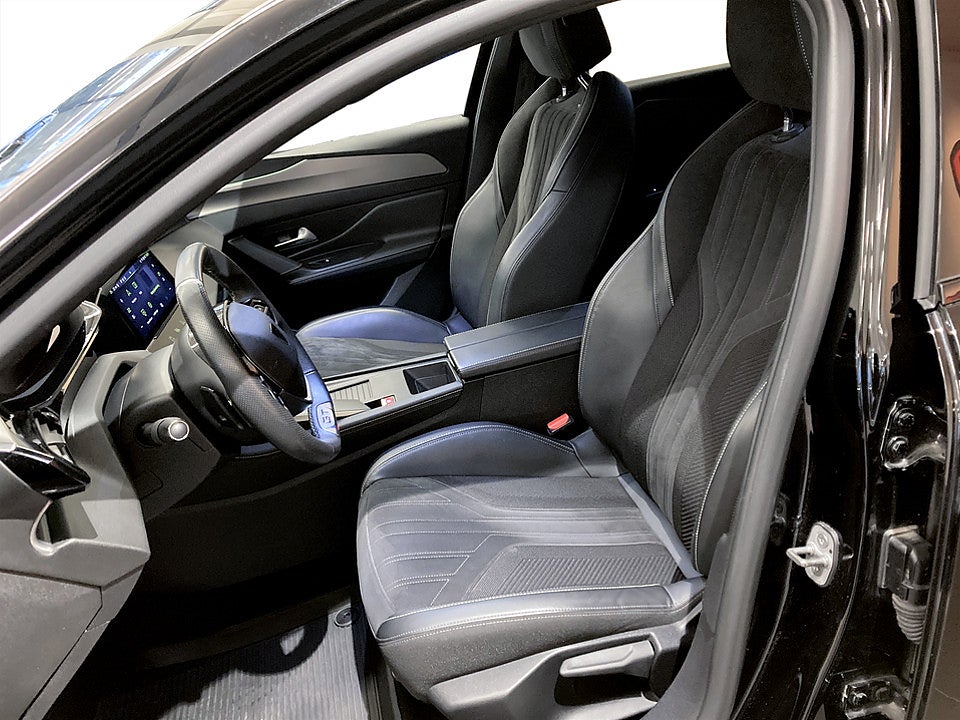 Bild på Peugeot 308 SW GT 1.2 PT 130hk Aut - B-KAMERA, CARPLAY