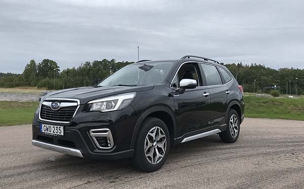 Subaru Forester e-Boxer AWD Backkamera Skatt1988:-/år 