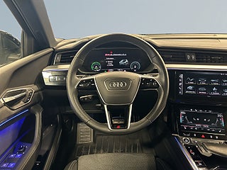 Audi Q8 e-tron Q855 e-tron quattro Drag/360°/Bang&Olufsen/Pano/S&Vdäck – bild 9