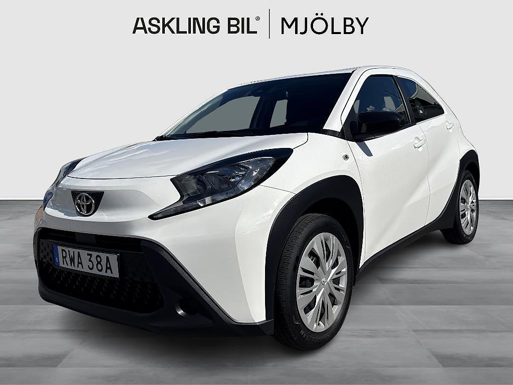 Toyota Aygo X 1.0 Play Automat Moms