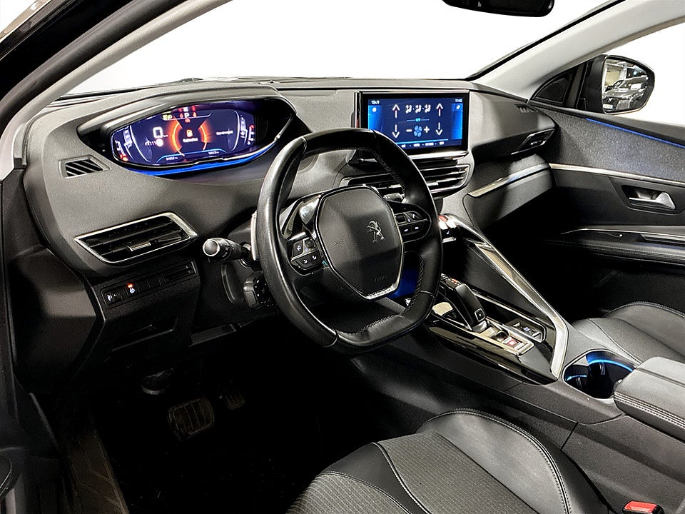 Bild på Peugeot 3008 Allure 1.2 PT 130hk Aut B-KAMERA CARPLAY