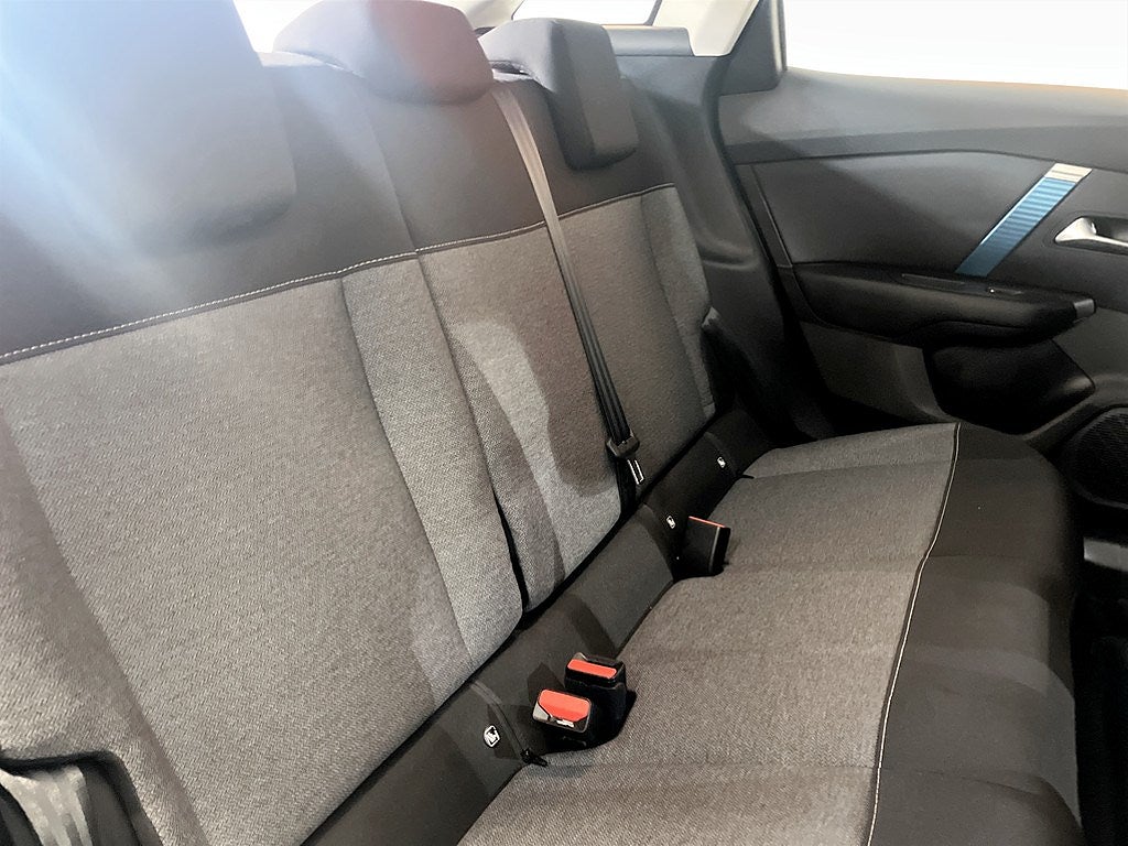 Bild på Citroën e-C4 Feel 50kWh 136hk Aut - CARPLAY, FARTHÅLLARE