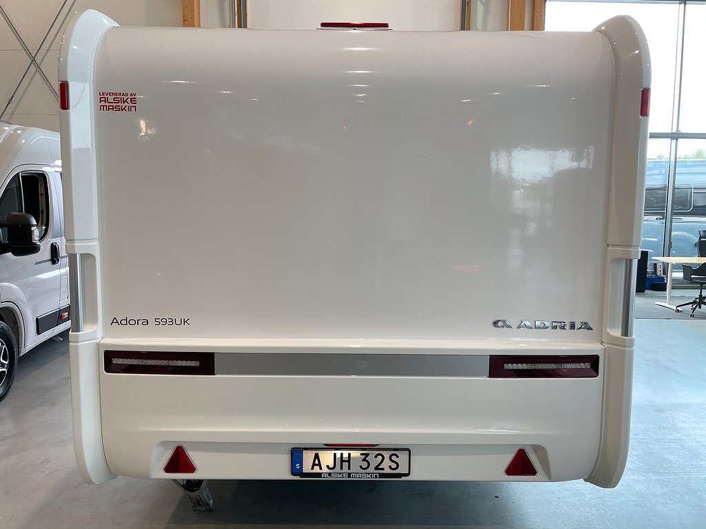 Adria Adora 593 UK /ALDE / Barnkammare / 3-våning / 7 bäddar - Adria