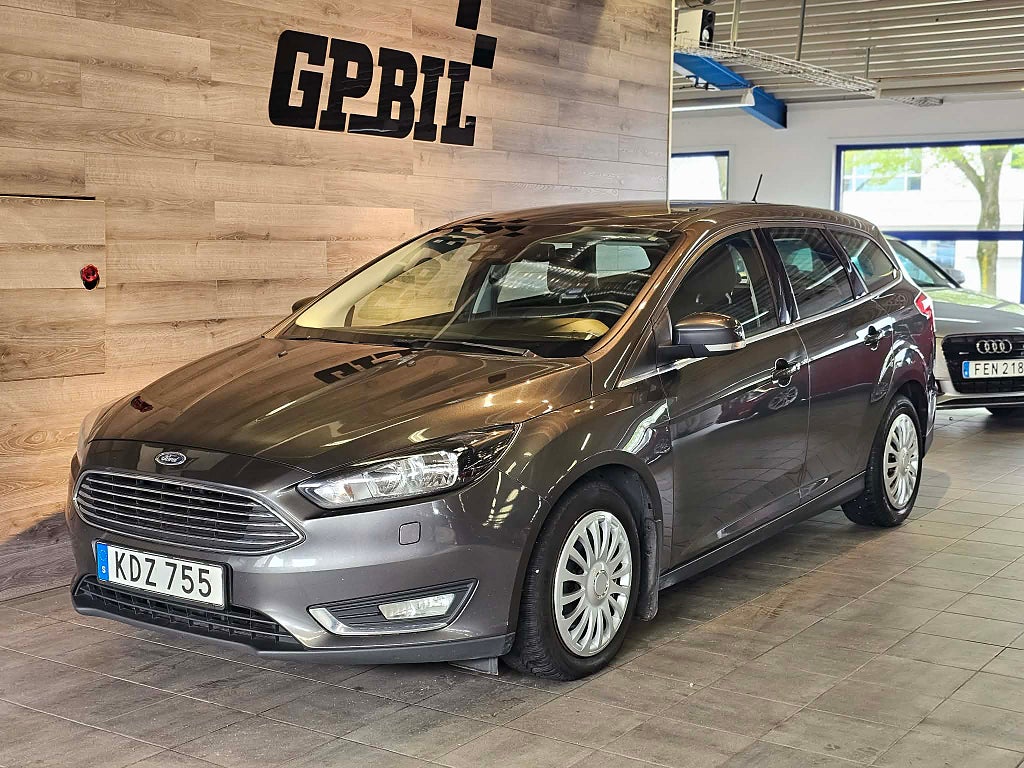 Ford Focus Kombi 1.0 EcoBoost Titanium | Backkamera | Navi