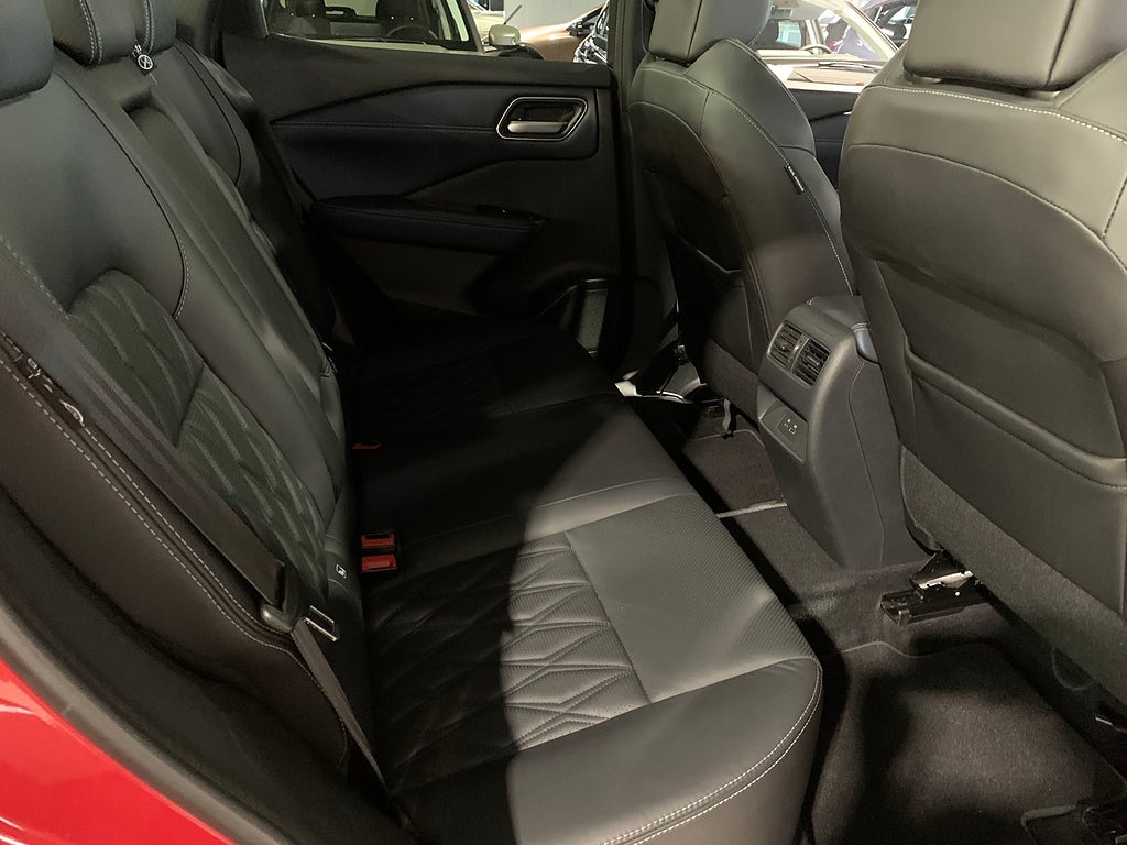 Nissan Qashqai 1.3 158hk Tekna+ |Drag|Pano|Läder|HUD|Kamera| 2022