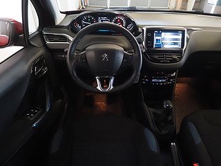Halvkombi Peugeot 208 14 av 20