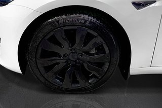 Sedan Tesla Model 3 11 av 27