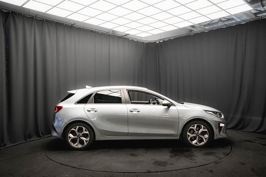 Kia Ceed 1.5 T-GDI Advance Plus KAMERA ADAPTIV-FART 1-ÄGARE