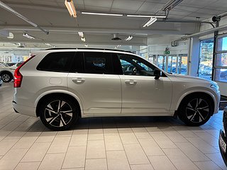 Volvo XC90 B5 AWD Aut R-Design 7-sits/Drag/Mvärm/B&W/HuD/S&V