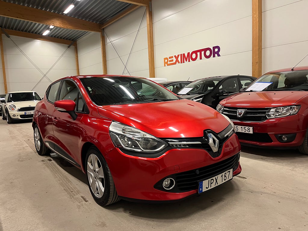 Renault Clio  TCe   Besiktad 